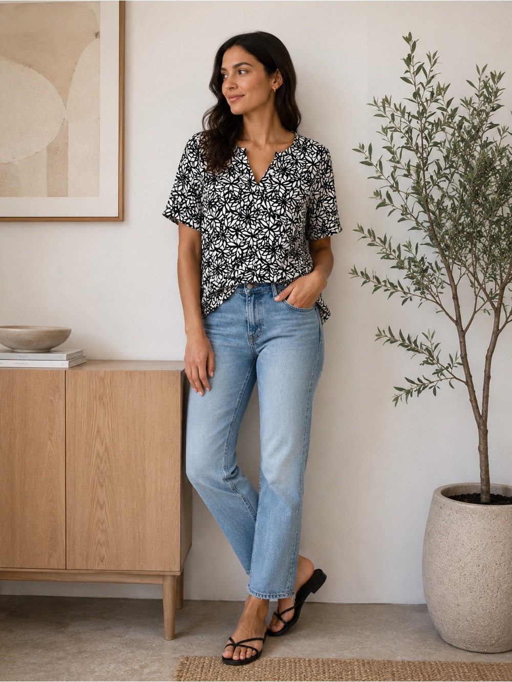 Floral Print Short-Sleeve Blouse - Black/White